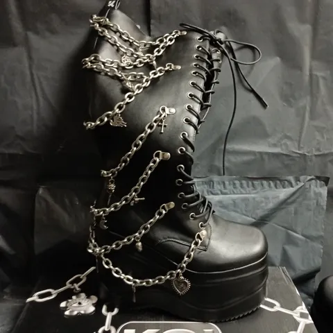 KOI BLACK LEATHER PLATFORM BOOTS WITH CHAIN EMBELLISHMENTS SIZE 7