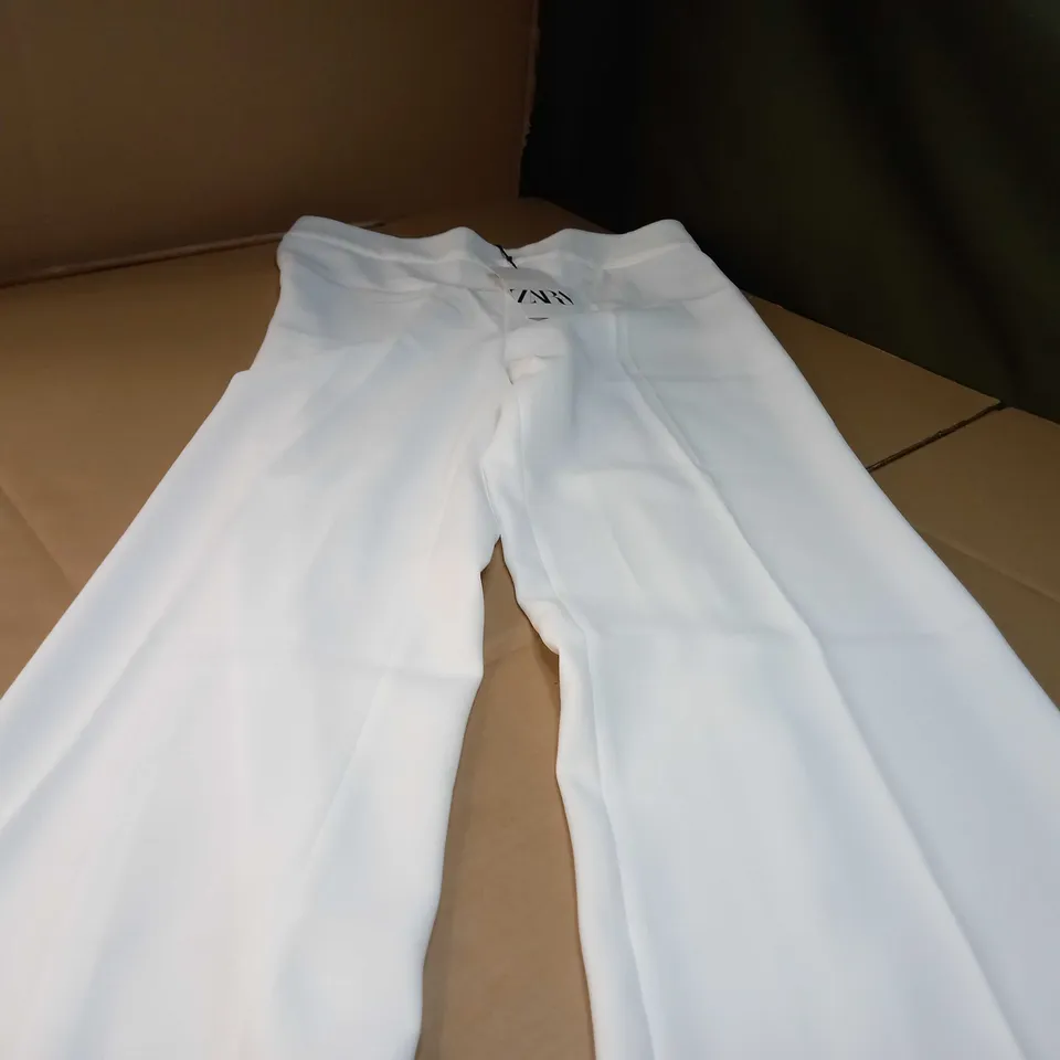 ZARA WHITE TAILORED TROUSERS - LARGE