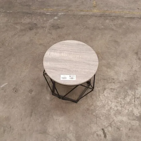 DESIGNER WOODEN SIDE TABLE