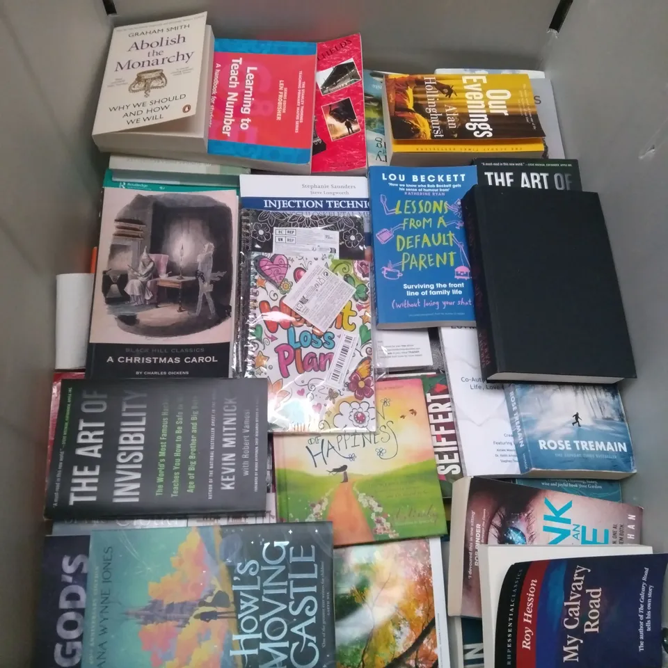 LARGE QUANTITY OF ASSORTED FICTION AND NON FICTION BOOKS
