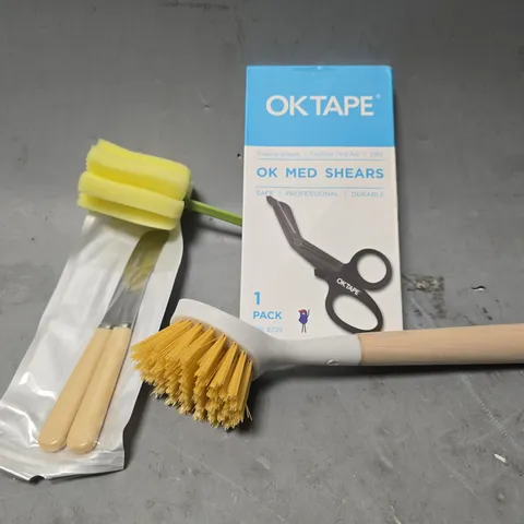 APPROXIMATELY 12 ASSORTED ITEMS TO INCLUDE - OKTAPE MED SHEARS . MUG SPONGE , BUTTER KNIFE ETC