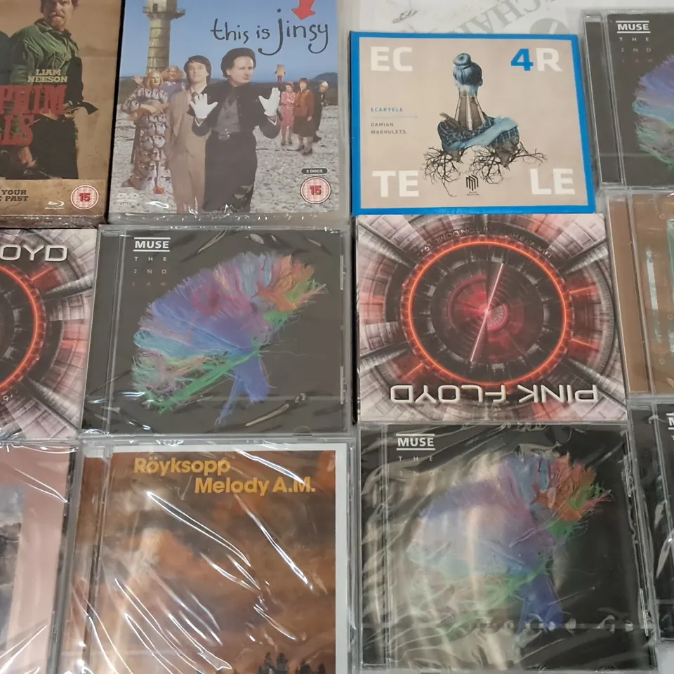 LOT OF 30 ASSORTED MEDIA ITEMS TO INCLUDE THE SINNER BOXSETS, MEGAMAN 11 GAME AND PINK FLOYD CD