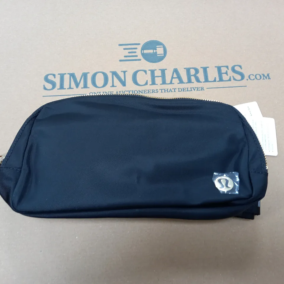 LULULEMON EVERYWHERE BELT BAG