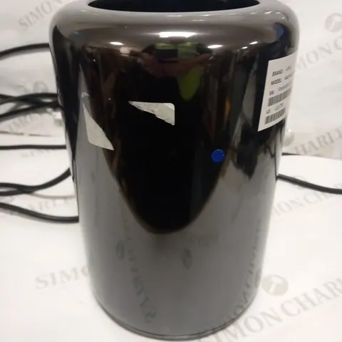 APPLE MAC PRO 6.1 A1481 DESKTOP COMPUTER