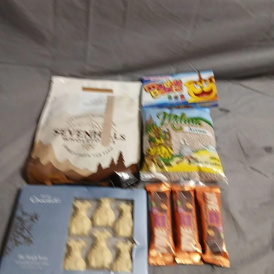 APPROXIMATELY 10 ASSORTED FOOD ITEMS TO INCLUDE - MUDDY BEARS, HOTEL CHOCOLAT AND VIVE - COLLECTION ONLY