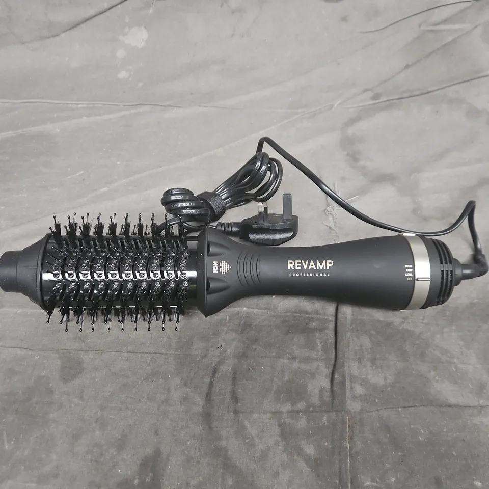 BOXED REVAMP PROFESSIONAL PROGLOSS VOLUME BLOW DRY DR-1950AX-GB