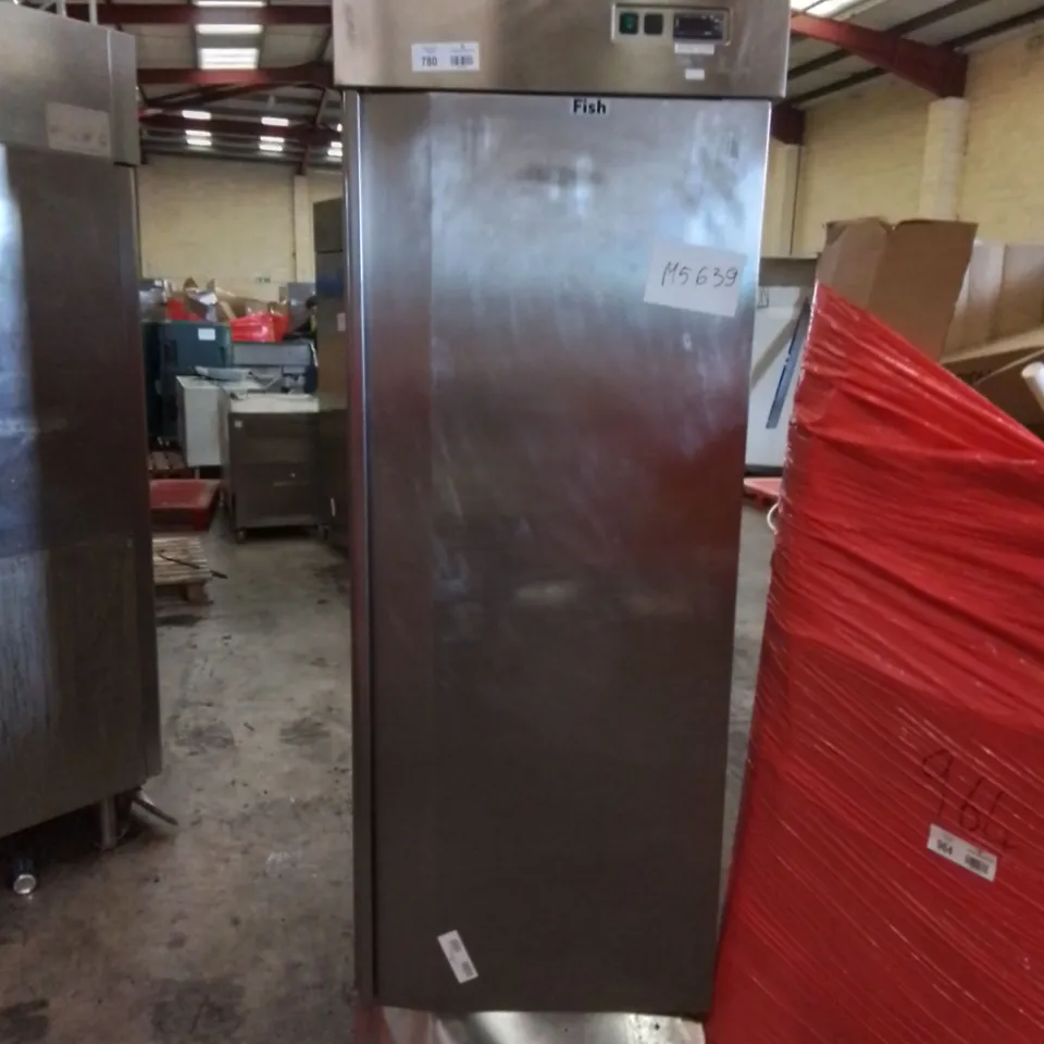 COMMERCIAL STAINLESS SINGLE-DOOR REFRIGERATED FISH STORAGE UNIT