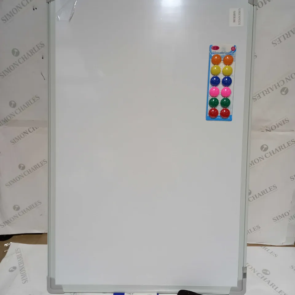 WHITE BOARD WITH ACCESSORIES - 60 X 90CM 