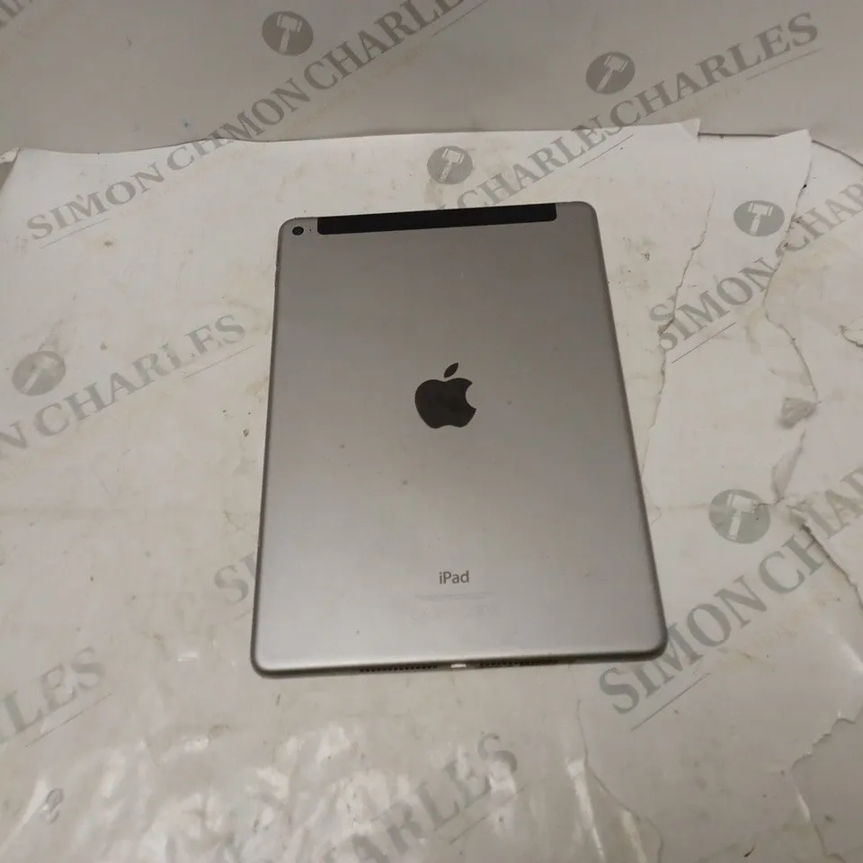 APPLE IPAD IN GREY MODEL A1567 