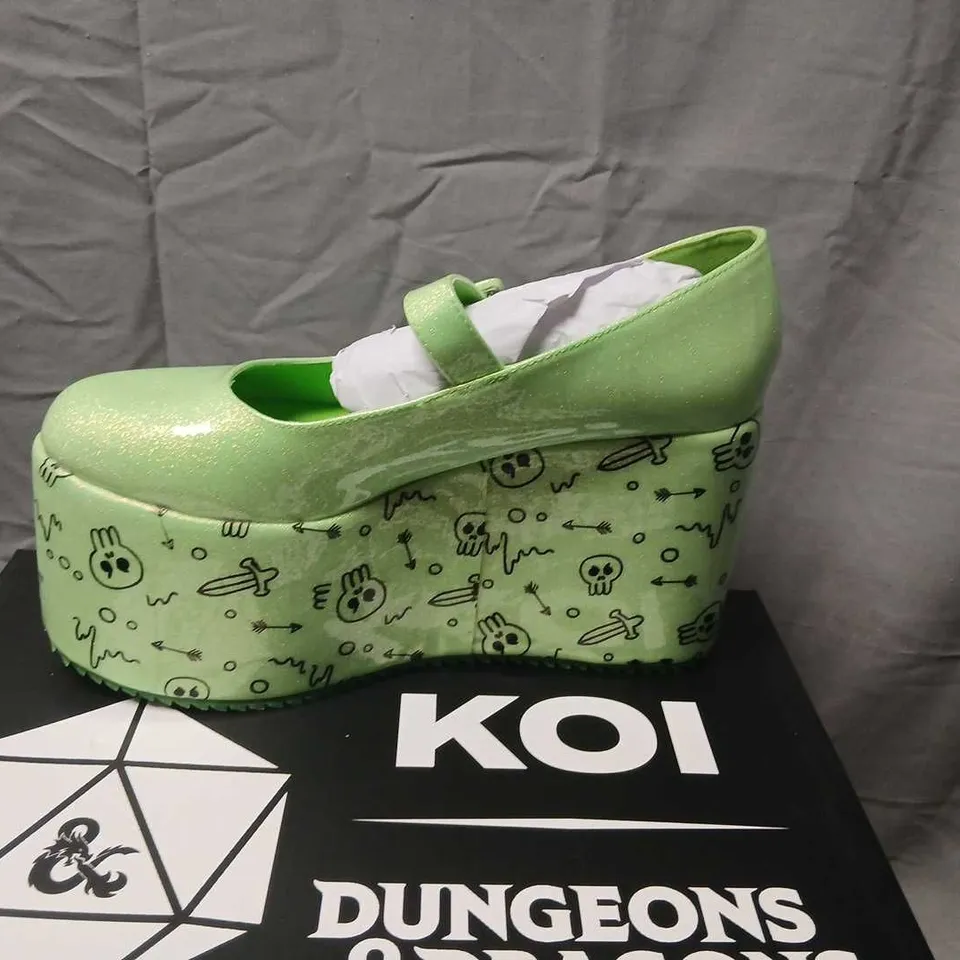 KOI X DUNGEONS AND DRAGONS GELATINOUS CUBE WEDGE MARY JANES – GREEN SIZE 8