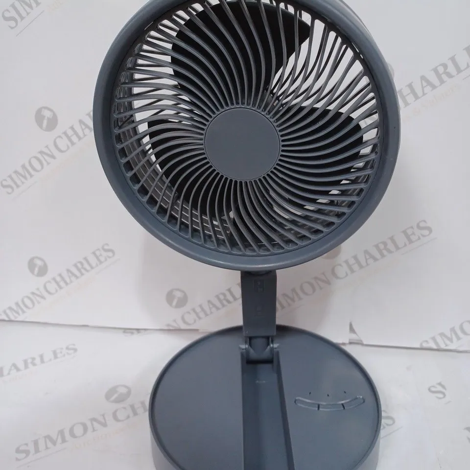 BELL & HOWELL RECHARGEABLE EXTENDABLE DESK & FLOOR FAN, GREY