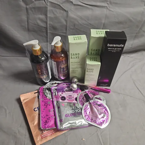 APPROXIMATEY 20 ASSORTED HEALTH AND BEAUTY PRODUCTS TO INCLUDE - SAND & SKY OIL CONTROL CLEARING FACE MASK - BARENUTS HAIR REMOVAL CREAM - SENCE LIP SERUM - ETC