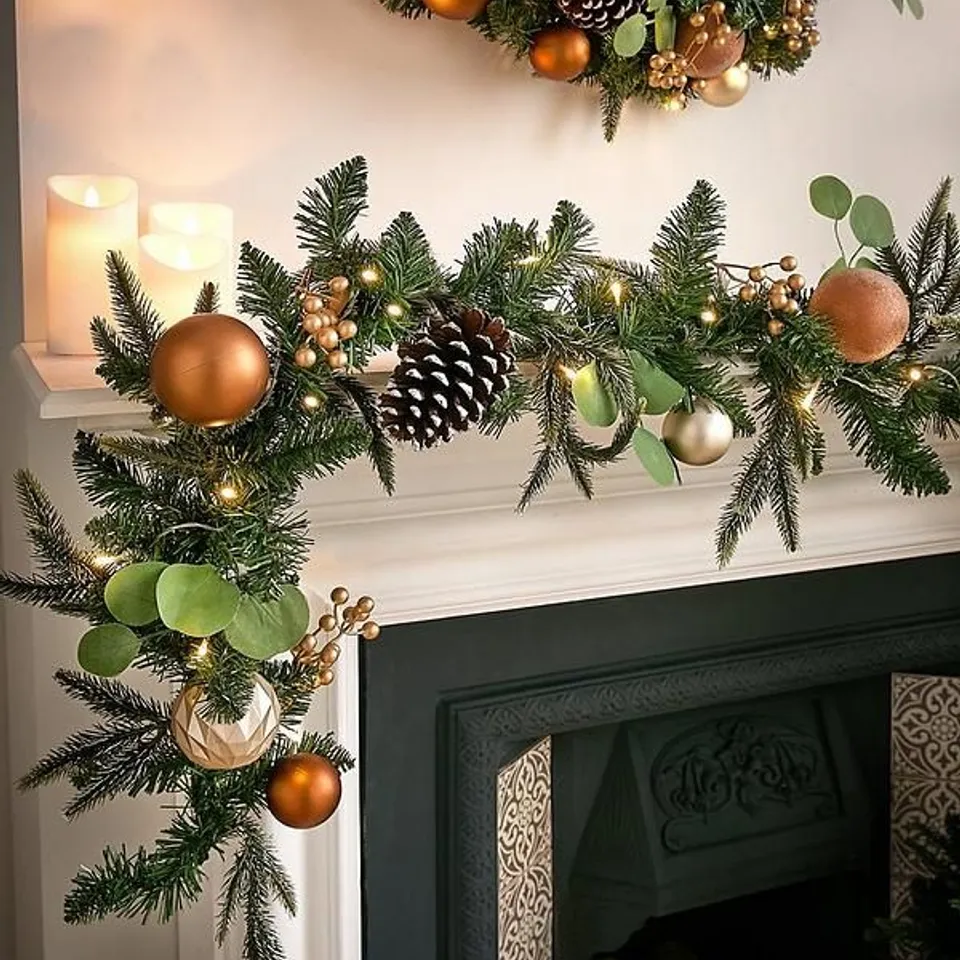 BOXED 9FT COPPER AND GOLD PRE-LIT GARLAND - COLLECTION ONLY