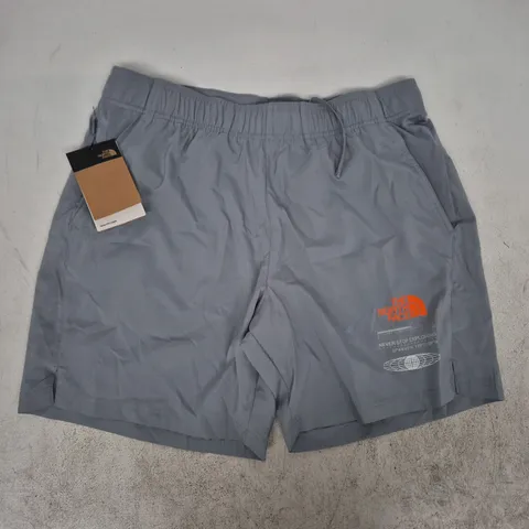 THE NORTH FACE SHORTS IN GREY SIZE LARGE