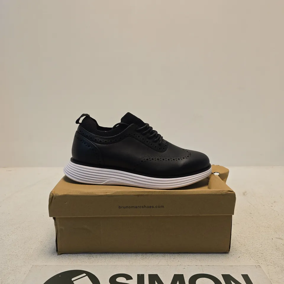 BRUNO MARC BLACK LEATHER BROGUE-STYLE SHOES, UK 8 (US 9, EUR 42)