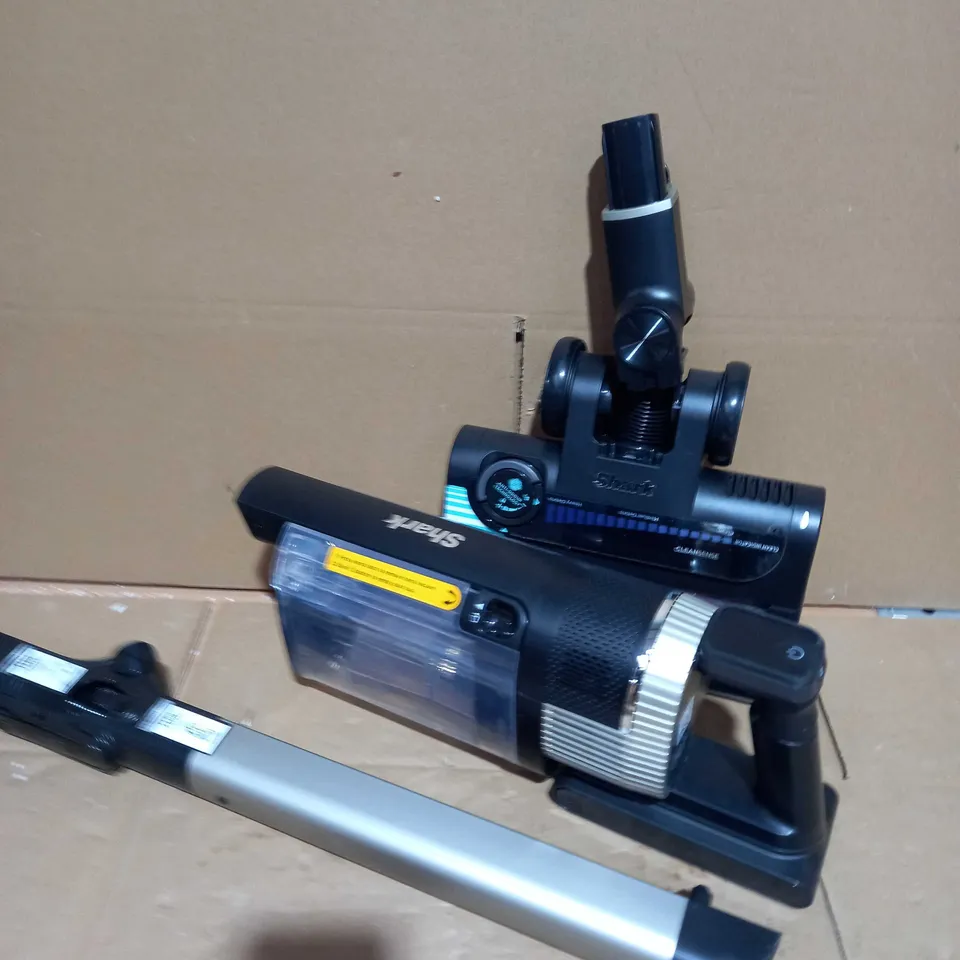 SHARK CORDLESS STICK VACUUM CLEANER PET PRO MODEL
