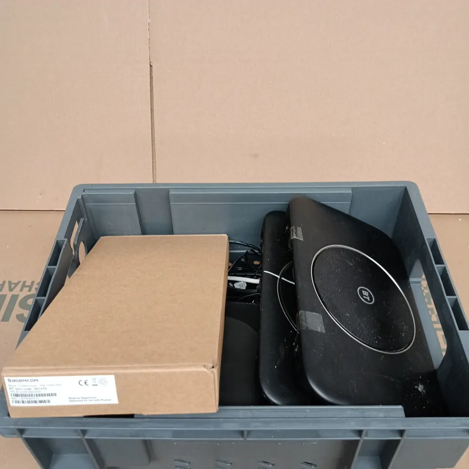 TOTE OF APPROXIMATELY 5 ASSORTED WIFI ROUTERS AND CABLES INCLUDING PLUS NET, BT AND EE