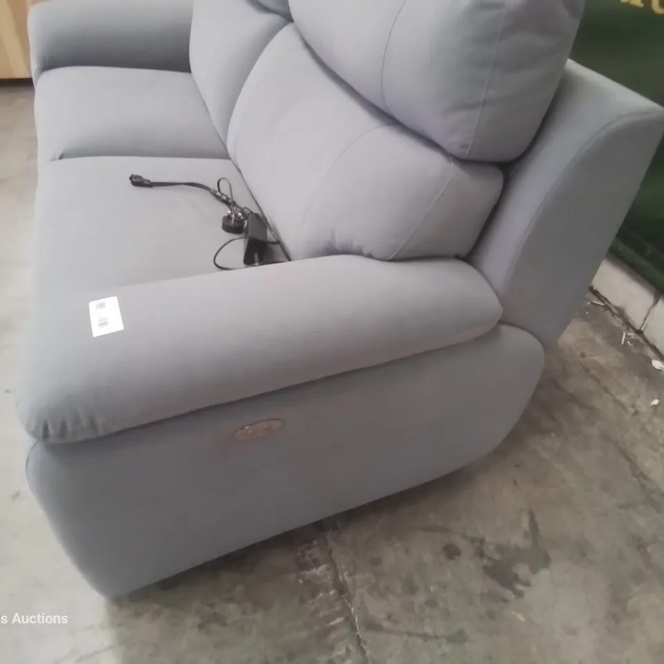 QUALITY ITALIAN DESIGNER & MANUFACTURED PATRIZIO POWER RECLINING THREE SEATER SOFA LIGHT GREY FABRIC