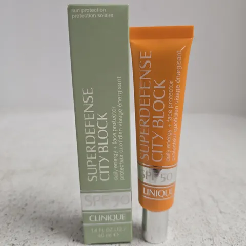 BOXED CLINIQUE SUPERDEFENSE CITY BLOCK SPF50 (40ML)