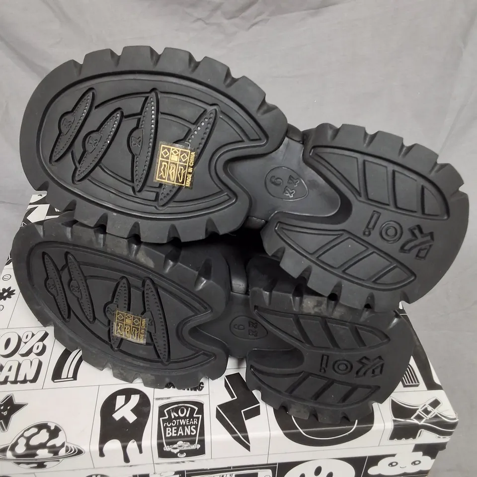 BOXED KOI RANCOR VILUN BLACK LACE UP BOOTS IN BLACK - UK6