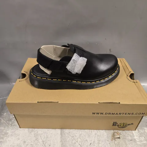 BOXED PAIR OF DR MARTENS JORGE II SHOES IN BLACK - 4