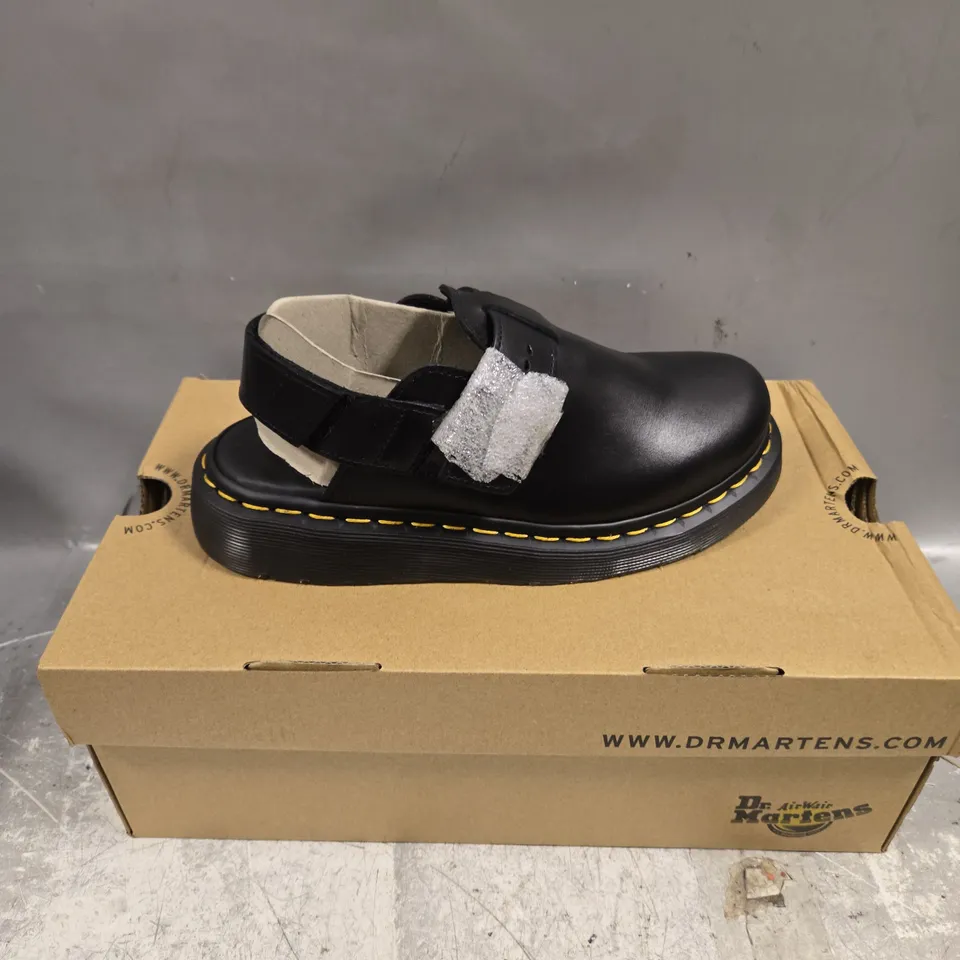 BOXED PAIR OF DR MARTENS JORGE II SHOES IN BLACK - 4
