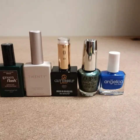 APPROXIMATELY 20 BOTTLES OF NAIL VARNISH TO INCLUDE ANGELICA, GLITTERBELS AND MANICURIST