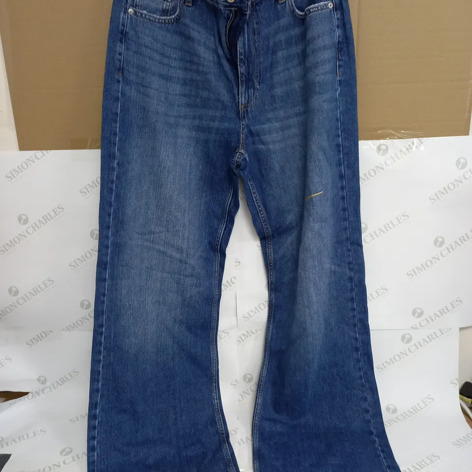 RIVER ISLAND RELAXED STRAIGHT DENIM JEANS IN BLUE - 16L