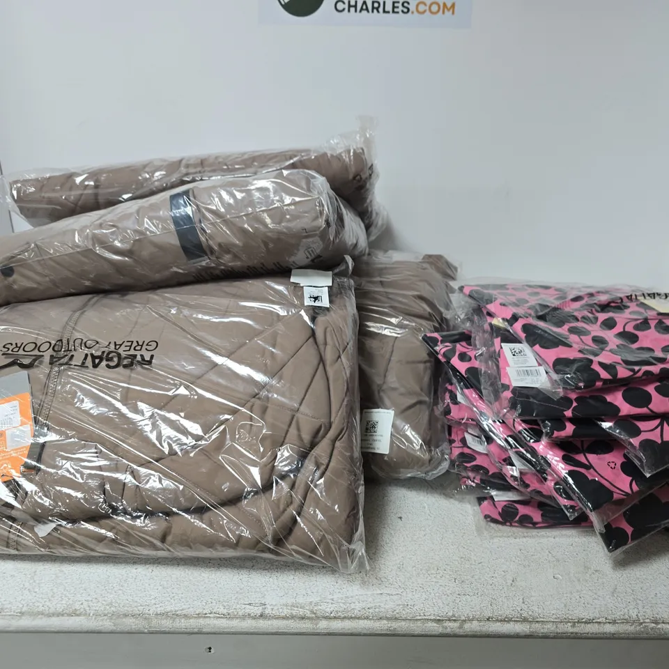 BOX OF APPROXIMATELY 20 ASSORTED BRAND NEW REGATTA CLOTHING ITEMS IN VARIOUS STYLES, COLOURS AND SIZES 