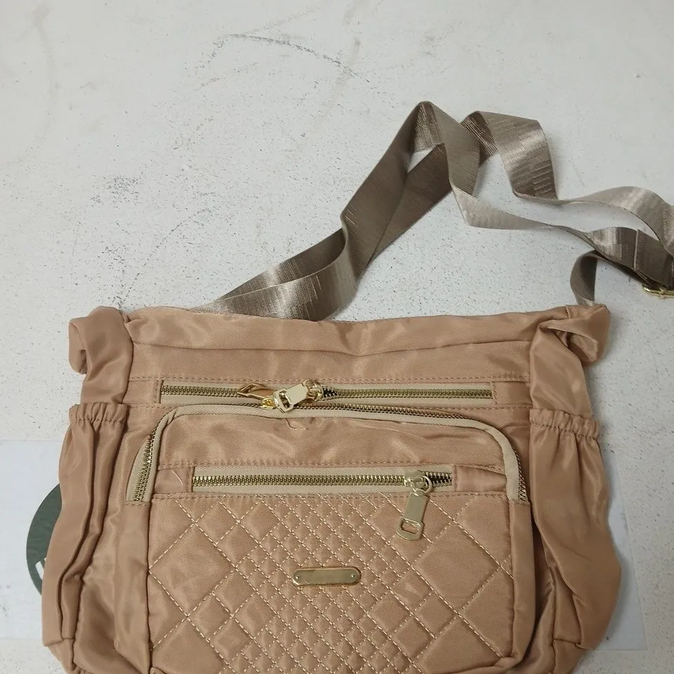 LOT OF 5 BEIGE QUILTED CROSSBODY BAG WITH ZIP POCKETS