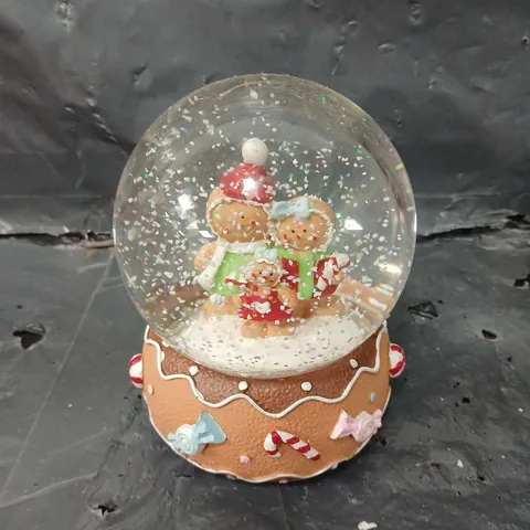 BOXED GINGERBREAD FAMILY LED MUSICAL SNOWGLOBE 