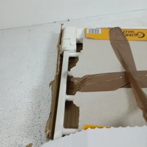 WHITE BABY SAFETY GATE