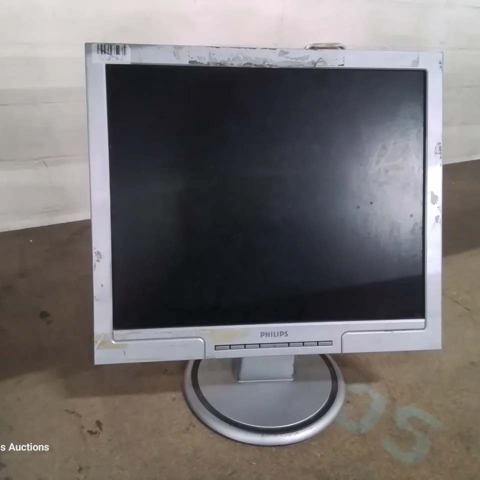 PHILLIPS 17" LCD DESK TOP MONITOR Model 170S7FS/69