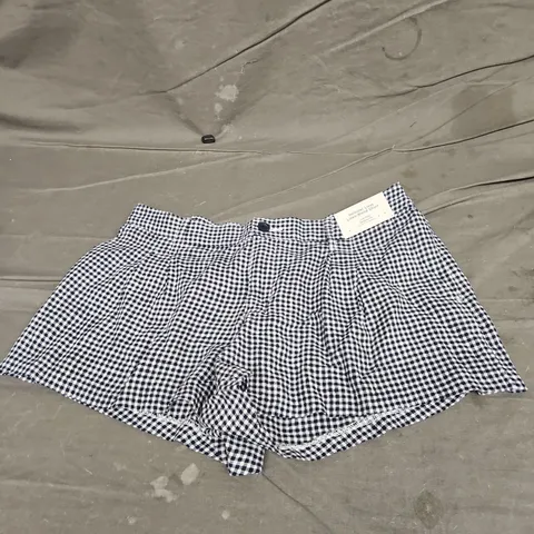 HOLLISTER LIVVY LINEN BLEN SHORT IN BLACK CHECK SIZE L