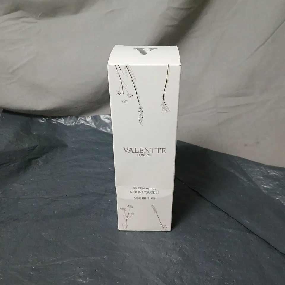 VALENTE LONDON REED DIFFUSER BOXED GREEN APPLE AND HONEYSUCKLE