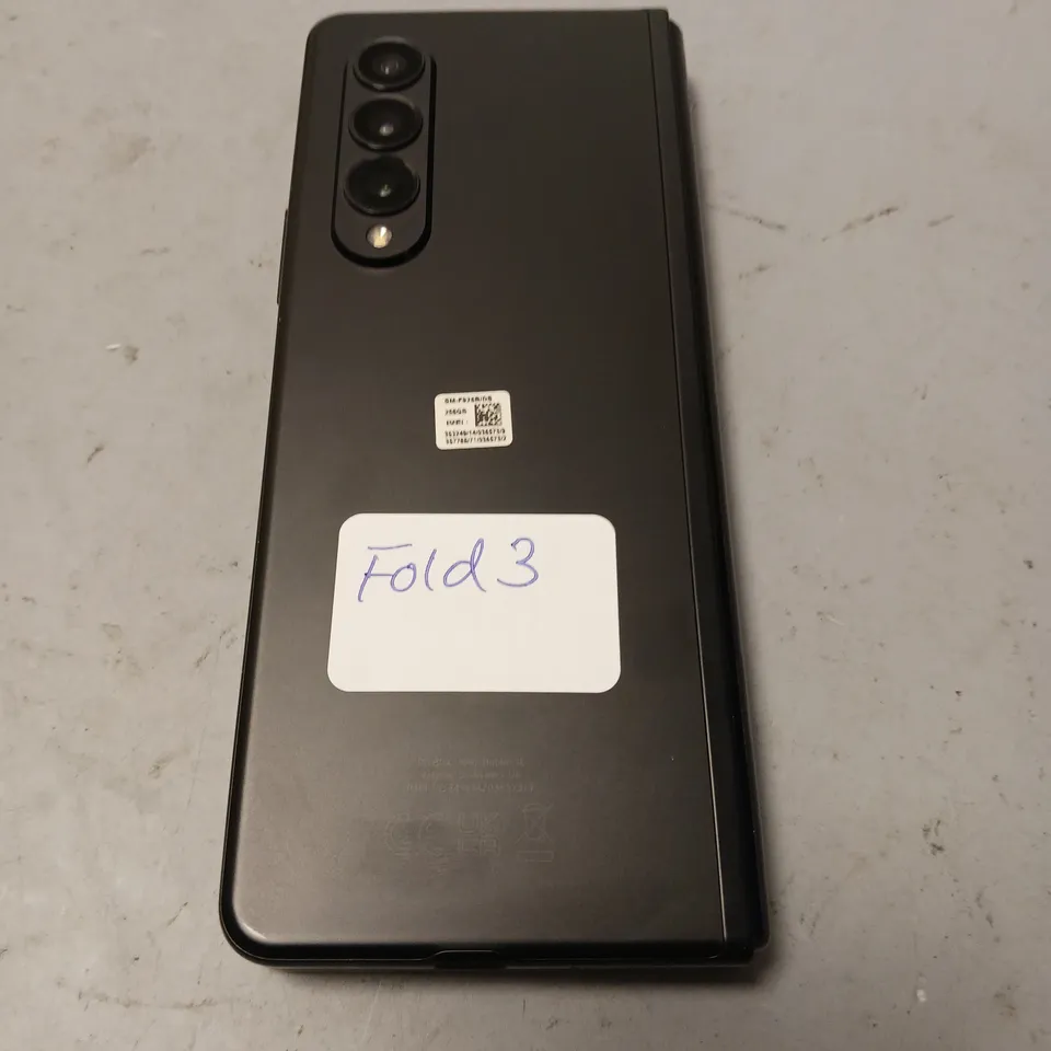 UNBOXED SAMSUNG GALAXY FOLD 3