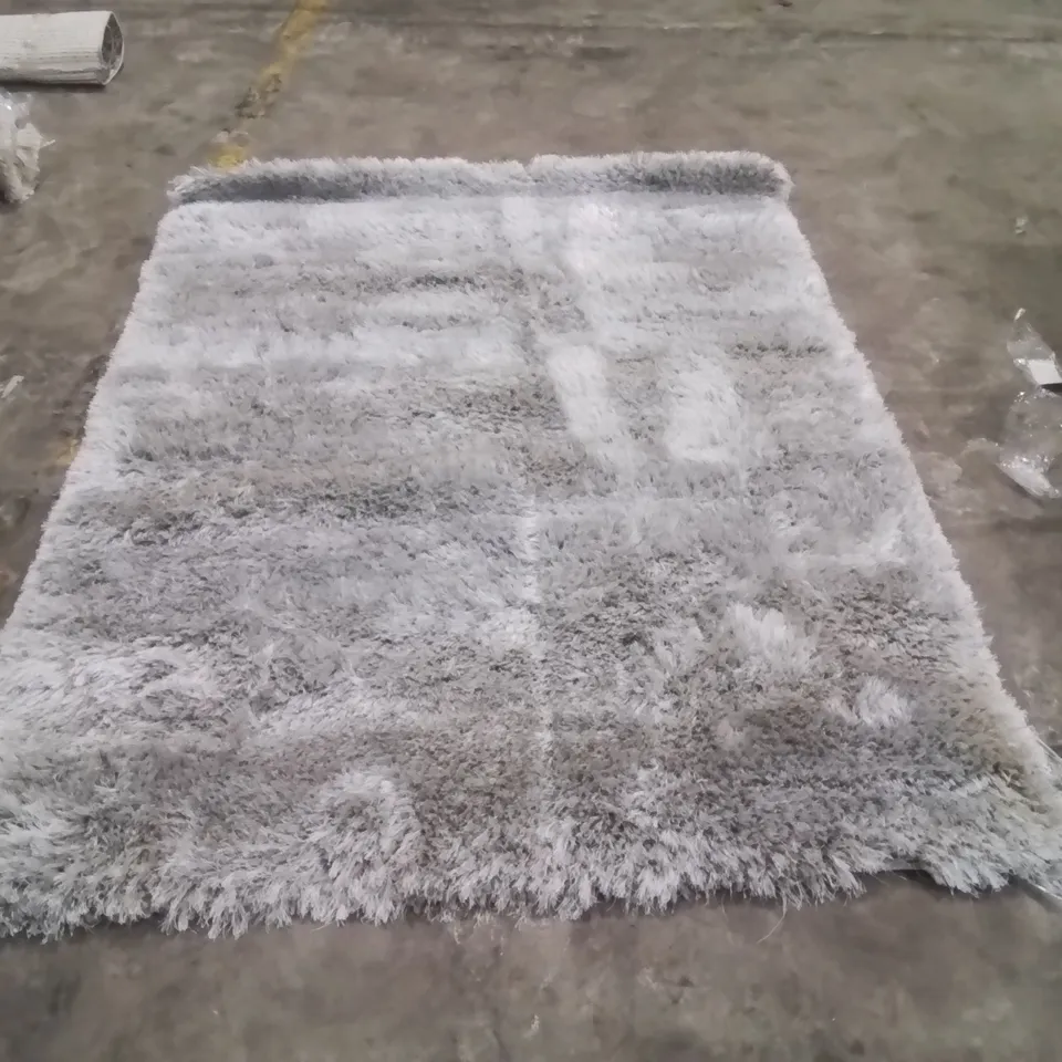 QUALITY DESIGNER AREA RUG - APPROXIMATELY 195x144