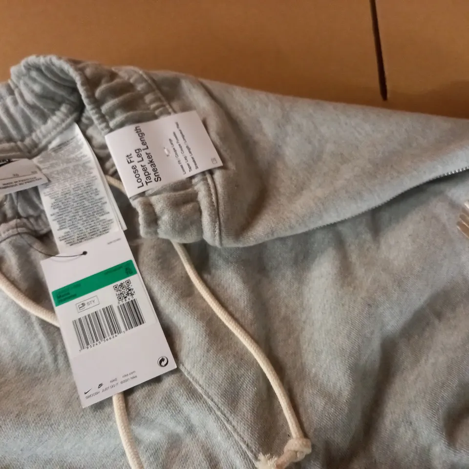 NIKE LOOSE FIT TAPER LEG GREY TRACK PANTS - XL