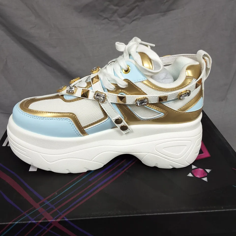 BOXED KOI MONSTER HIGH OH MY RA BEJEWELLED CHUNKY TRAINERS - UK 4