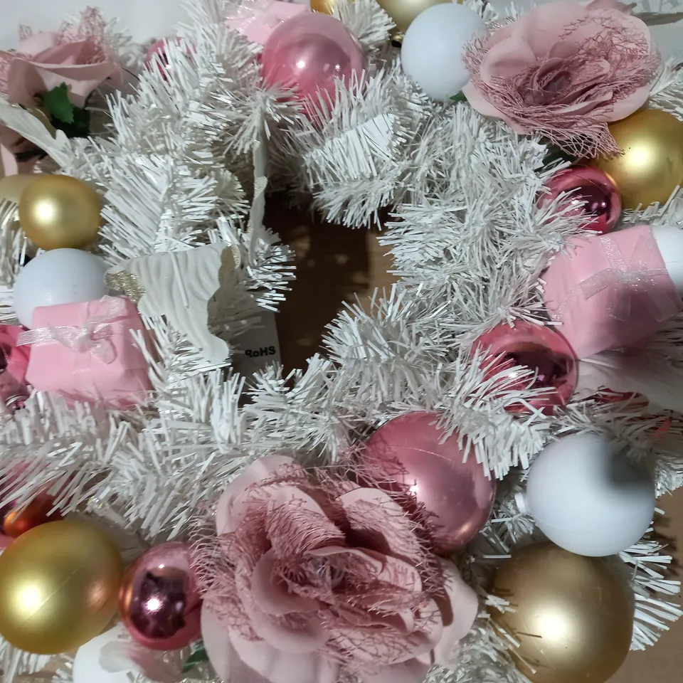 FROST PRE-LIT CHRISTMAS WREATH - 45CM RRP £29.99
