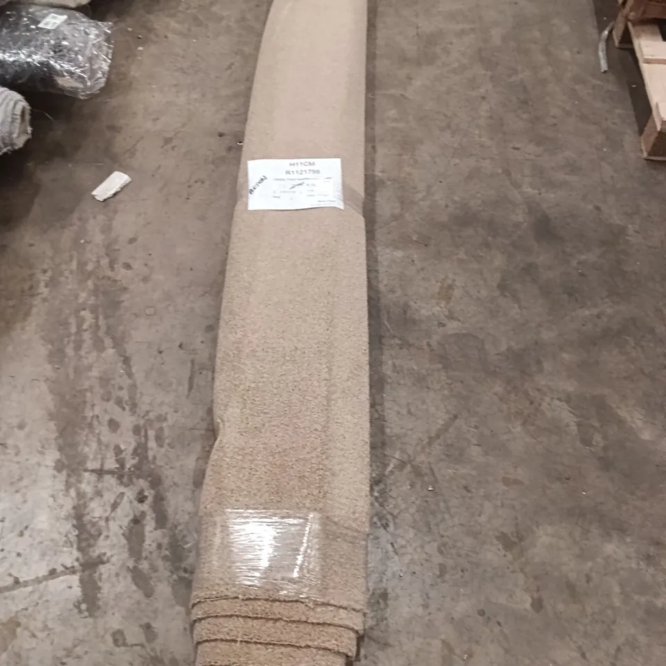 ROLL OF QUALITY TWIST HEATHERS TURNED APPROX SIZE: 1.90M X 4M
