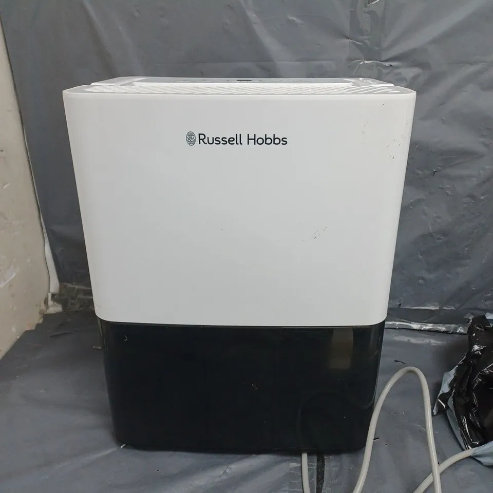 BOXED RUSSELL HOBBS 10L DEHUMIDIFIER RRP £169
