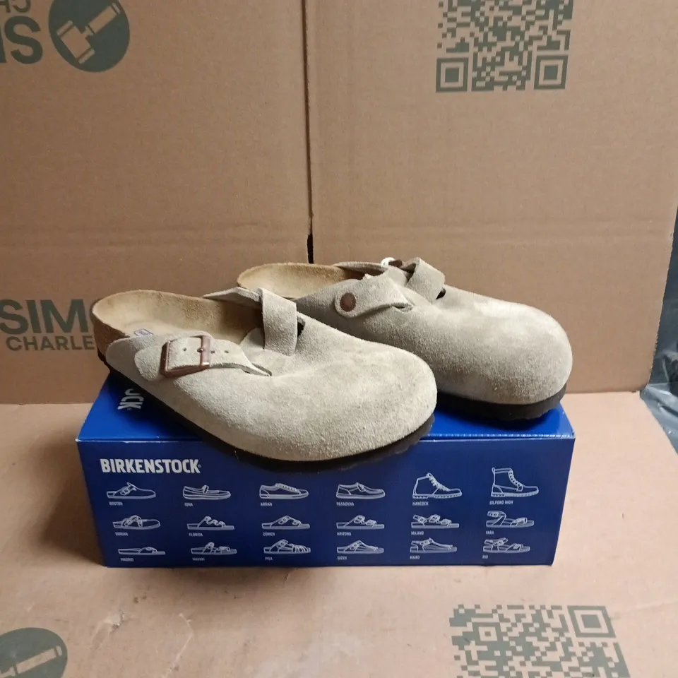 BIRKENSTOCK BOSTON BS TAUPE LEATHER SANDALS – UK 5 (EU 38)