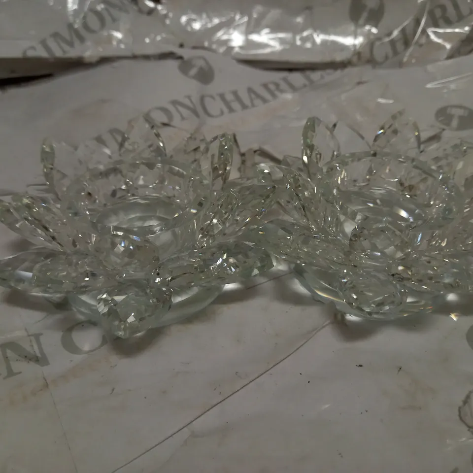 JM BY JULIEN MACDONALD SET OF LOTUS FLOWER TEALIGHT HOLDERS