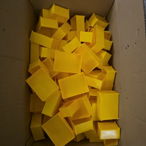 LARGE QUANTITY OF YELLOW PLASTIC STORAGE BOXES IN VARIOUS SIZES 