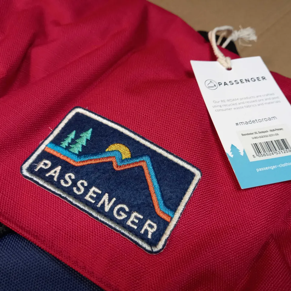 PASSENGER BLOCK COLOUR BOONDOCKER 26L BACKPACK