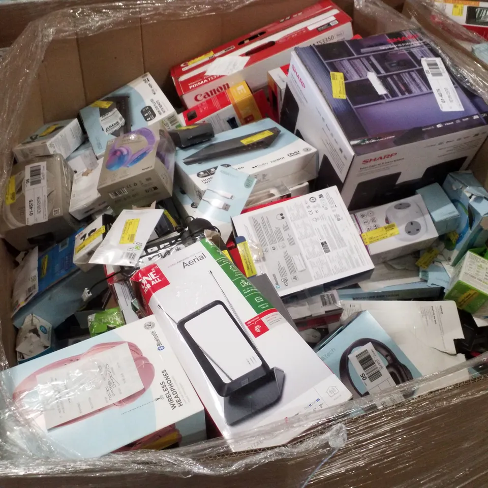 PALLET CONTAINING ASSORTED ELECTRICAL PRODUCTS INCLUDING POLAROID 120W SOUNDBAR, WIRELESS HEADPHONES, BLUETOOTH BOOKSHELF SPEAKER, UNIVERSAL REMOTE, DIGITAL RADIO & HDMI DVD PLAYER 