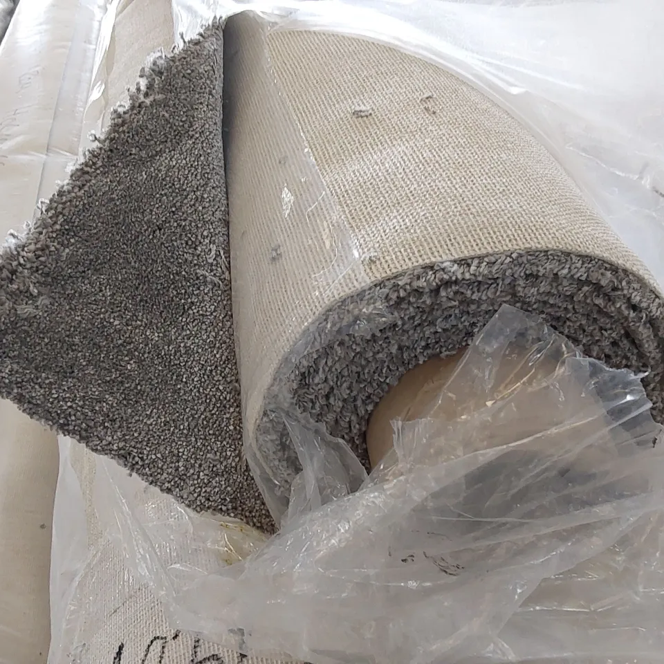 ROLL OF QUALITY EC HEARTLAND HEATHERS WIRE WOOL CARPET // SIZE: APPROX 5 X 3.2m