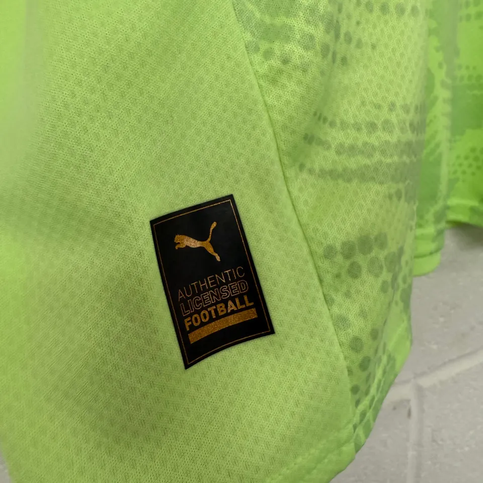 #1 - Ben Hinchliffe - Play-Off Goalkeeper Shirt 24/25 - Size L