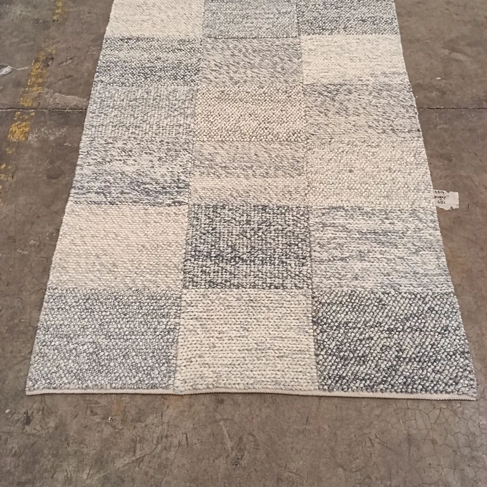 QUALITY DESIGNER AREA RUG - APPROXIMATELY 230CM X 158CM